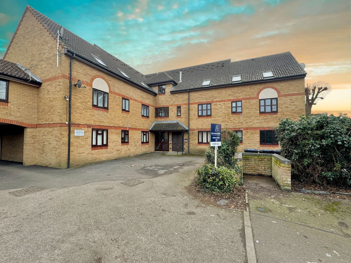 Chestnut Drive, Soham, Cambridgeshire, CB7 5FW