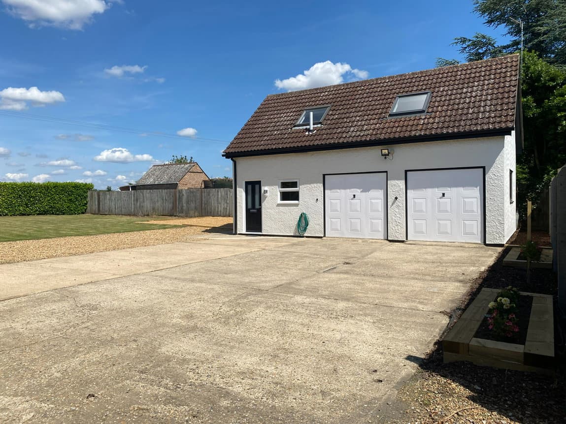 Newmarket Road, Stow-cum-Quy, Cambridge, CB25 9AQ