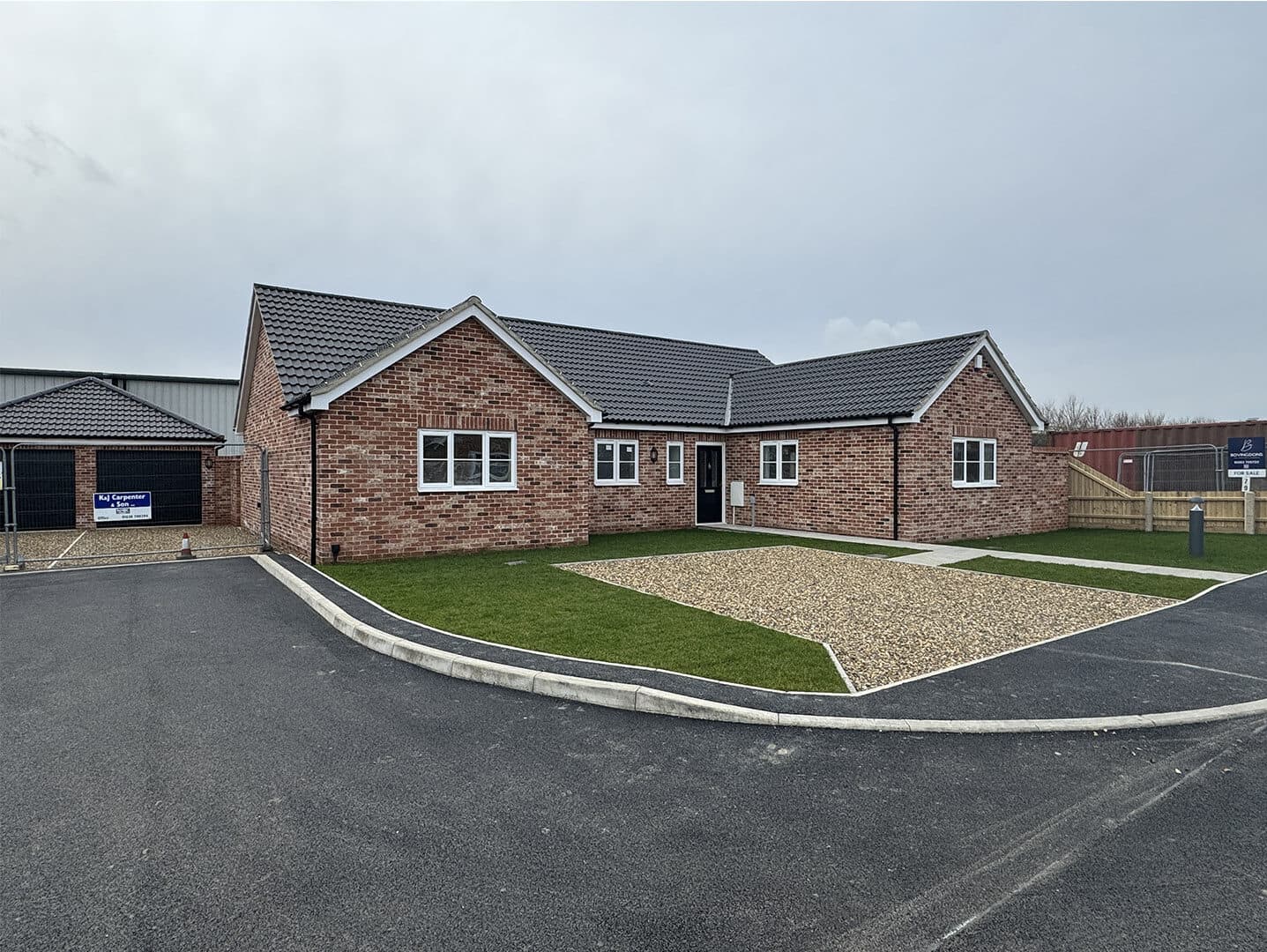 ISLEHAM - Acer Drive